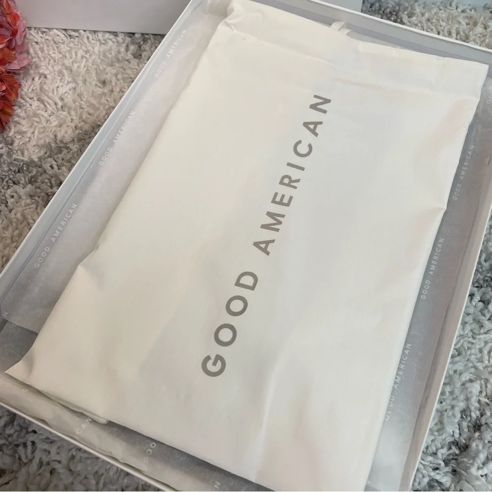 Good American Square Toe Bootie in Black Patent 8.5 - Picture 10 of 12